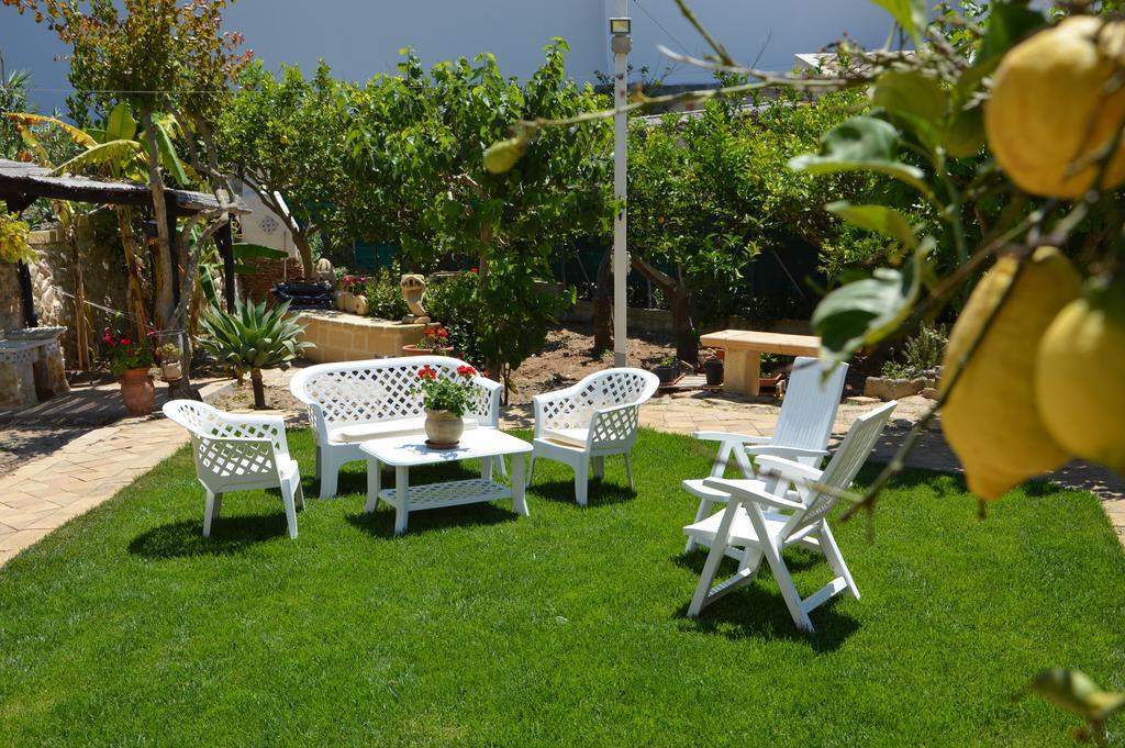 Guest House Al Giardino Dei Limoni Favignana Eksteriør billede